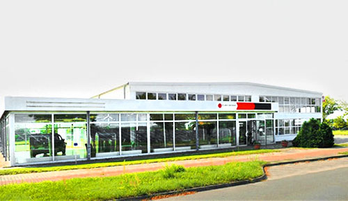 Autohaus mit Werkstatt, Lager und Inventar in Seelow